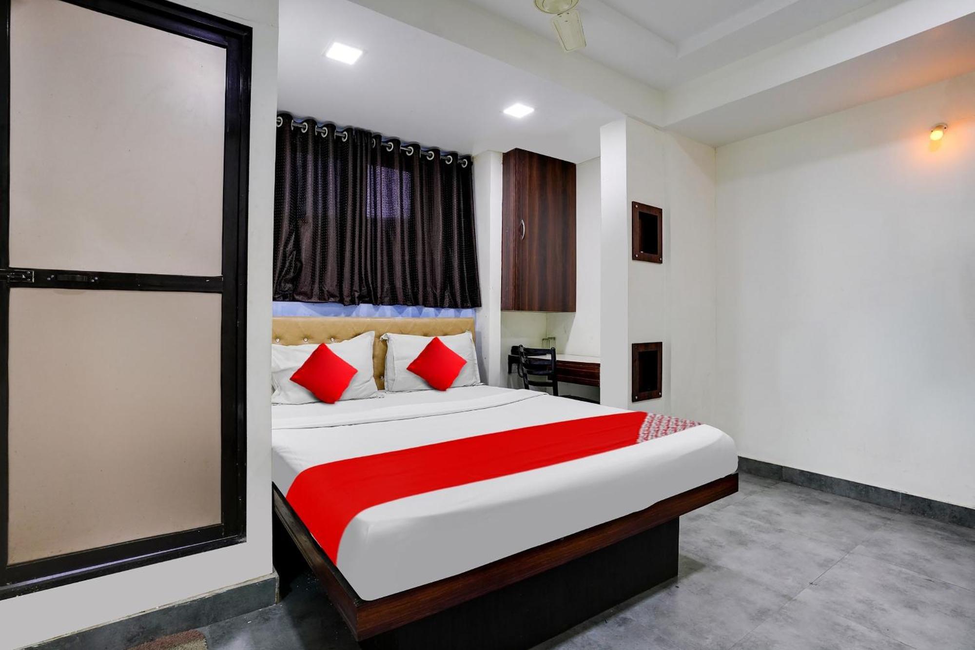 Hotel O Ashwi Navi Mumbai Exteriör bild