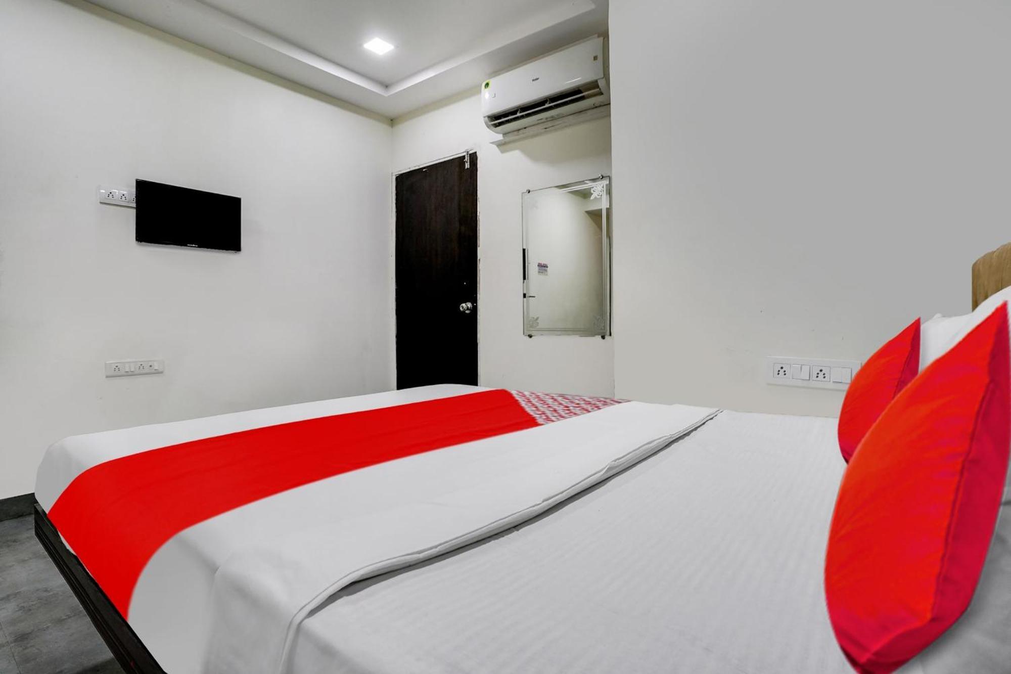 Hotel O Ashwi Navi Mumbai Exteriör bild